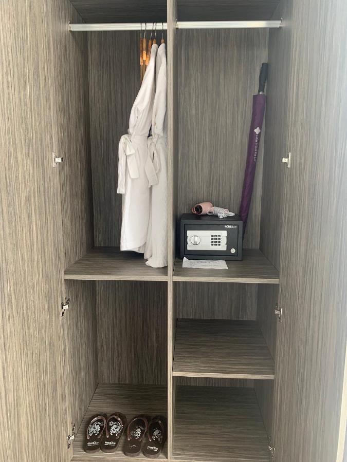 Khach San Lilac 3*